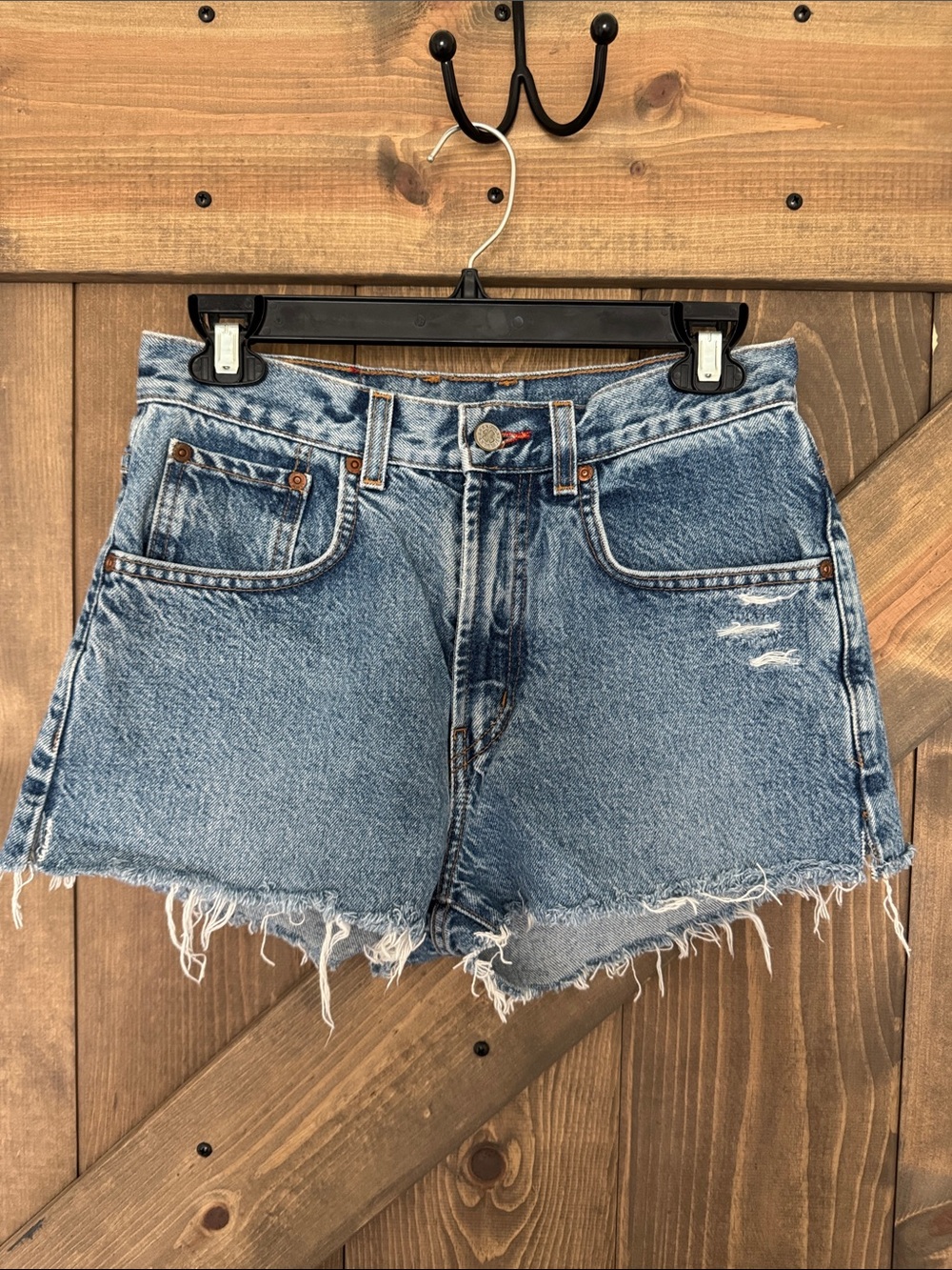 Vintage Lucky Brand Distressed Light Blue Denim Cutoff Shorts Size 29